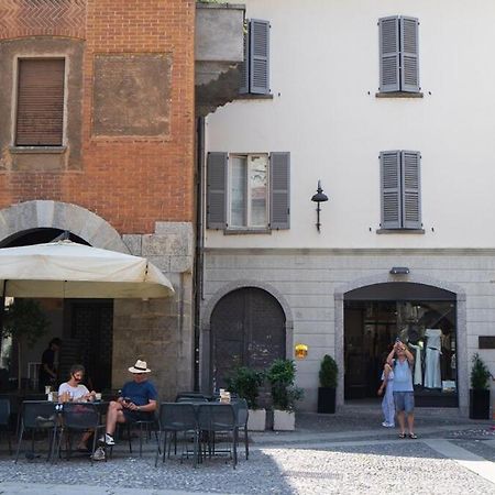 Alloggio Del 1400 Nel Cuore Del Centro Storico A 2 Min Dal Porto E Con 2 Bici Gratuite Como Eksteriør bilde