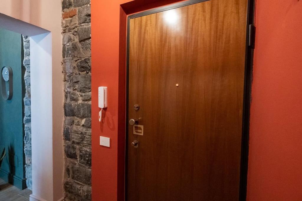 Alloggio Del 1400 Nel Cuore Del Centro Storico A 2 Min Dal Porto E Con 2 Bici Gratuite Como Eksteriør bilde